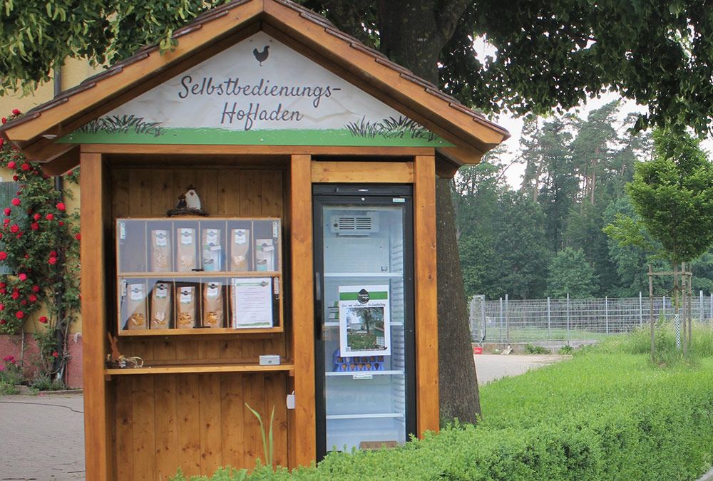 Holzhütte als Verkaufsladen